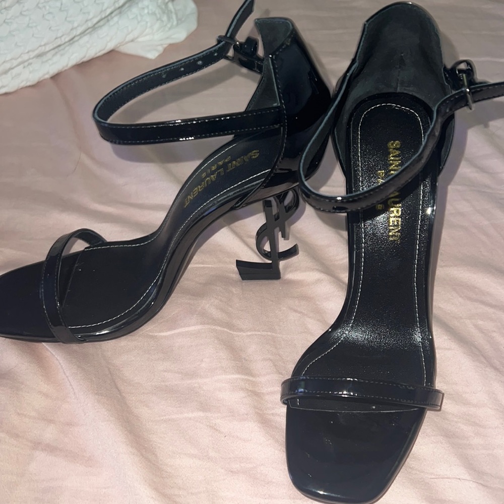Ysl original heels, just used once, conditioning new size 37